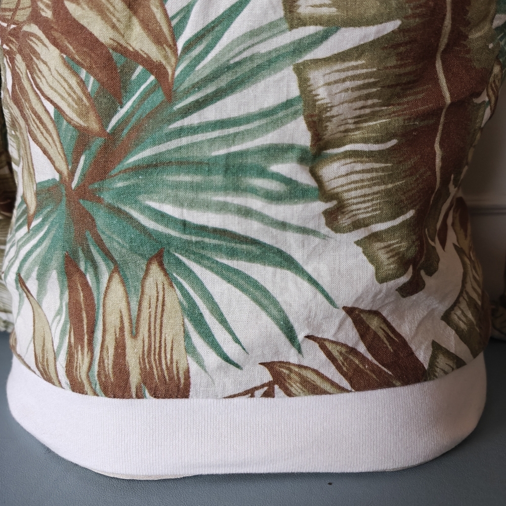 Jungle safari leaf print bomber jacket - Size Small - vacation, resort, summer - Picture 7 of 12